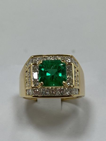 (板信當舖流當品) 收藏級 2.93克拉哥倫比亞產祖母綠戒指 顏色濃郁 聚英寶石證書 PS428